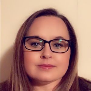 Meet your Posher, Stacy